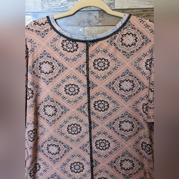 Boho Jane Pink Boho With Black Stitching Dolman Sleeve Top - Picture 13 of 14